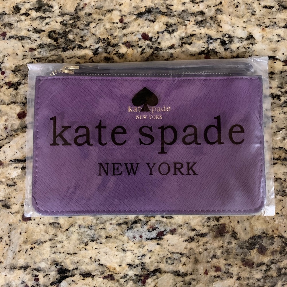 Authentic Kate Spade ♠️ wristlet